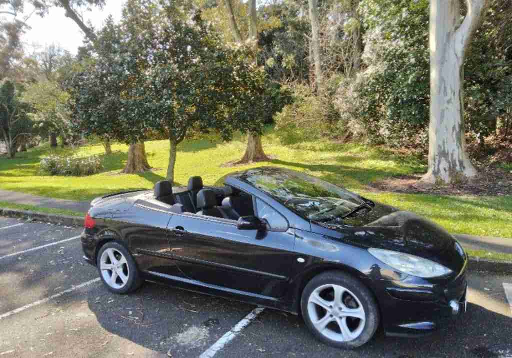 2006 Peugeot 307 CONVERTIBLE- Hard Top