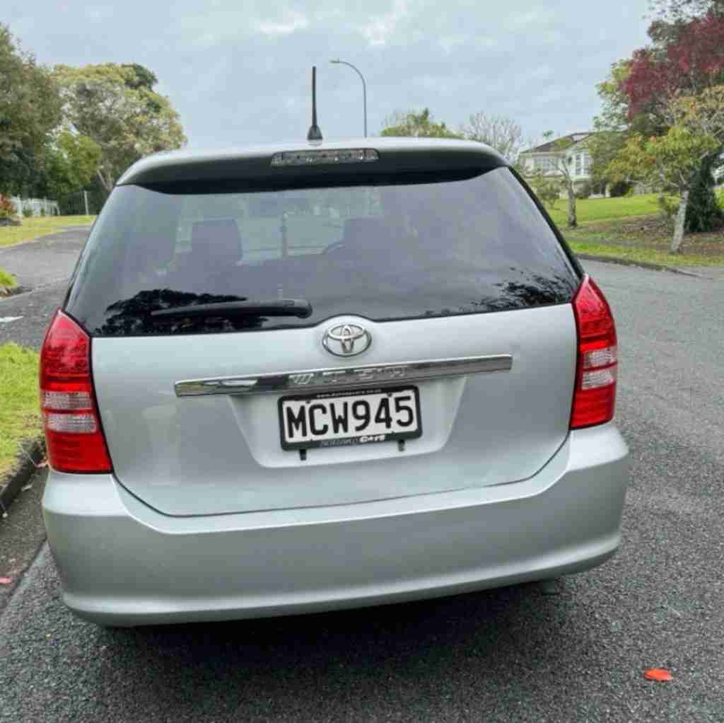 奥克兰 二手车 三厢轿车 丰田 换车出售