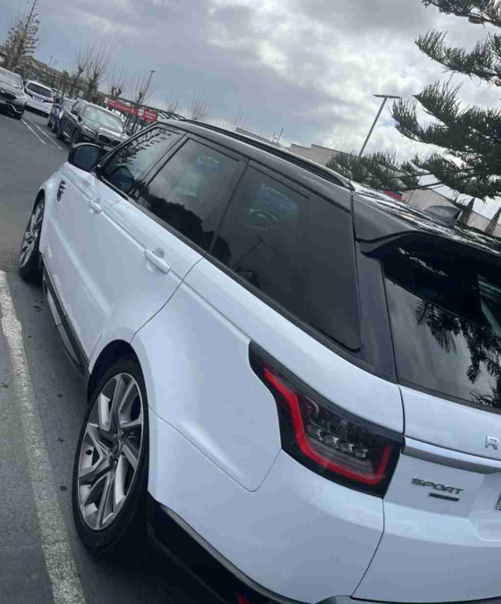 奥克兰 二手车 越野车 2018 路虎 LAND ROVER RANGE ROVER SPORT SDV6 HSE 3.0D/4WD / White / Suv(large)