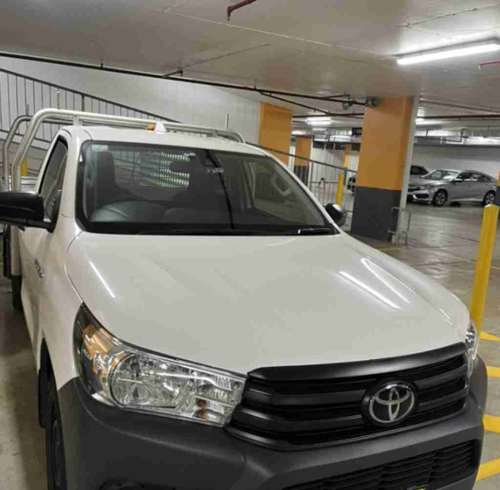 奥克兰 二手车 皮卡 Toyota HILUX 工具车 2022新款原车自带 CarPlay