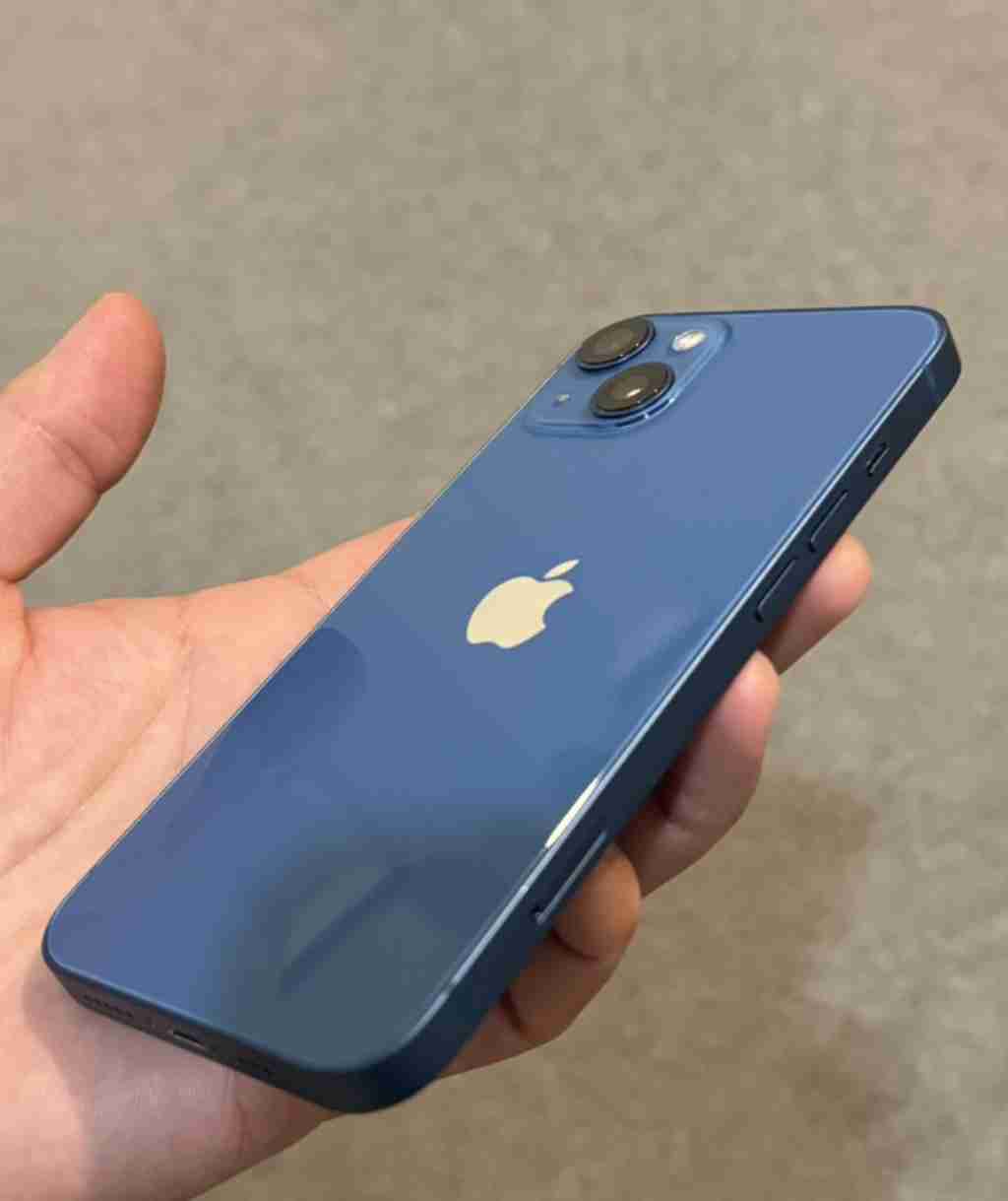 奥克兰 交易 手机及周边  iphone13 128G 完美成色 